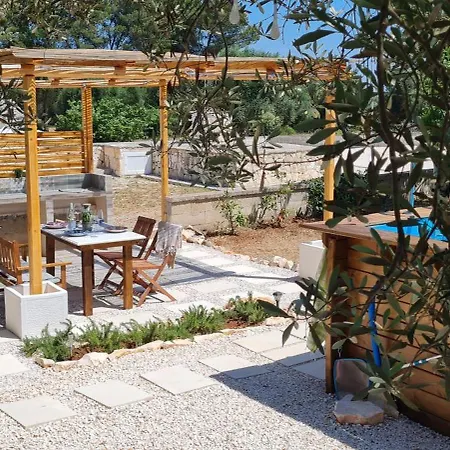 公寓 Trullo Serenita Retreat With Relaxing Pool Area 马丁纳弗兰卡